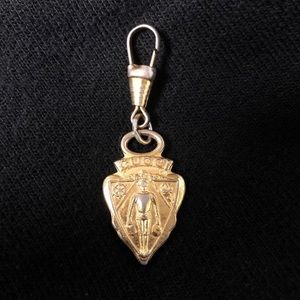 gucci pendant necklace charm